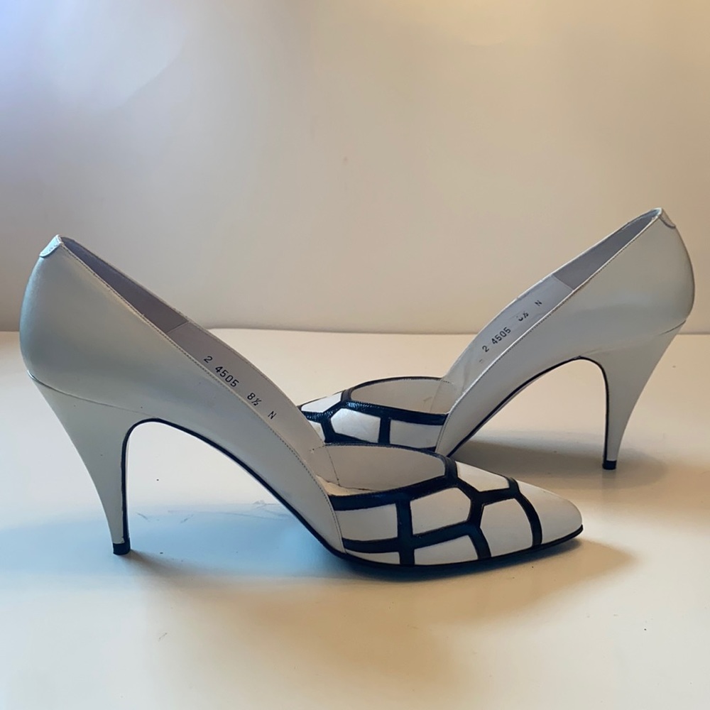 NWOT Beautiful Vintage Leather Heels